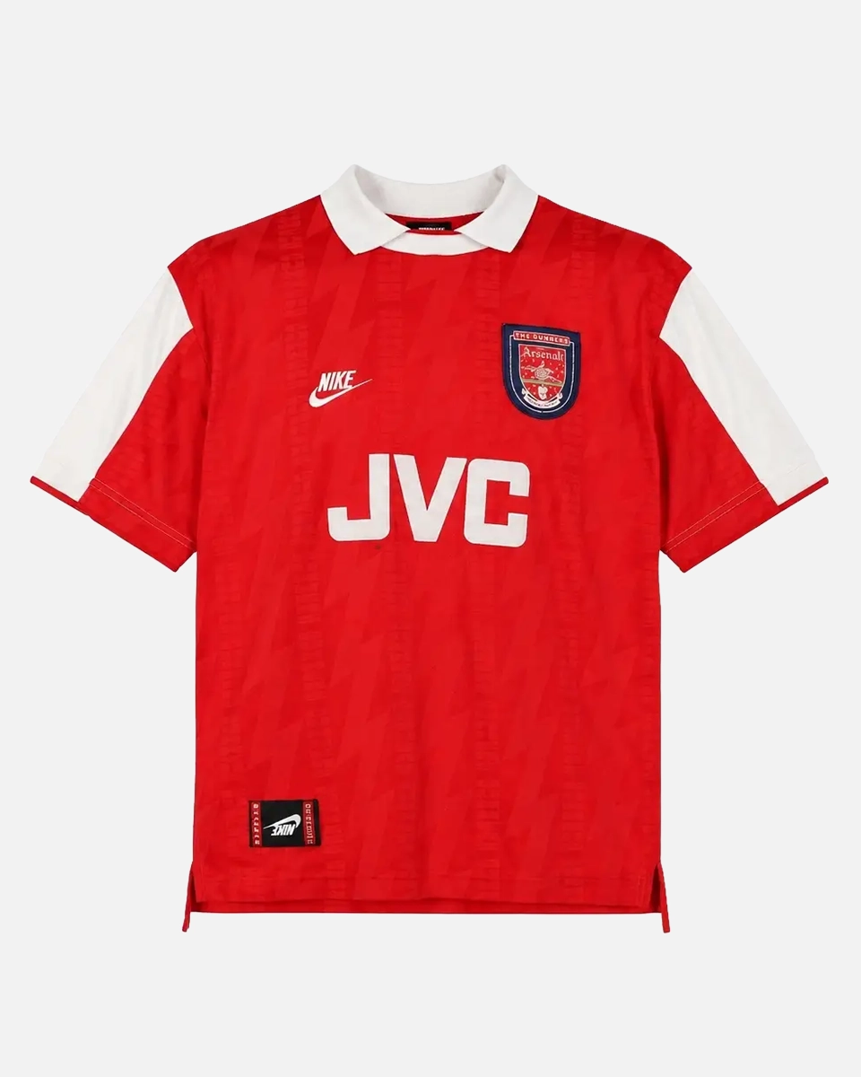 Arsenal hjemmebanetr&oslash;je fra 1994/95 i r&oslash;d og hvid med JVC-sponsor, Nike-logo og klassisk krave.